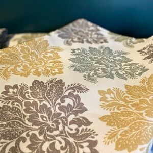 Mainstays 28inX84in Mini Damask Curtain Panels (8)
